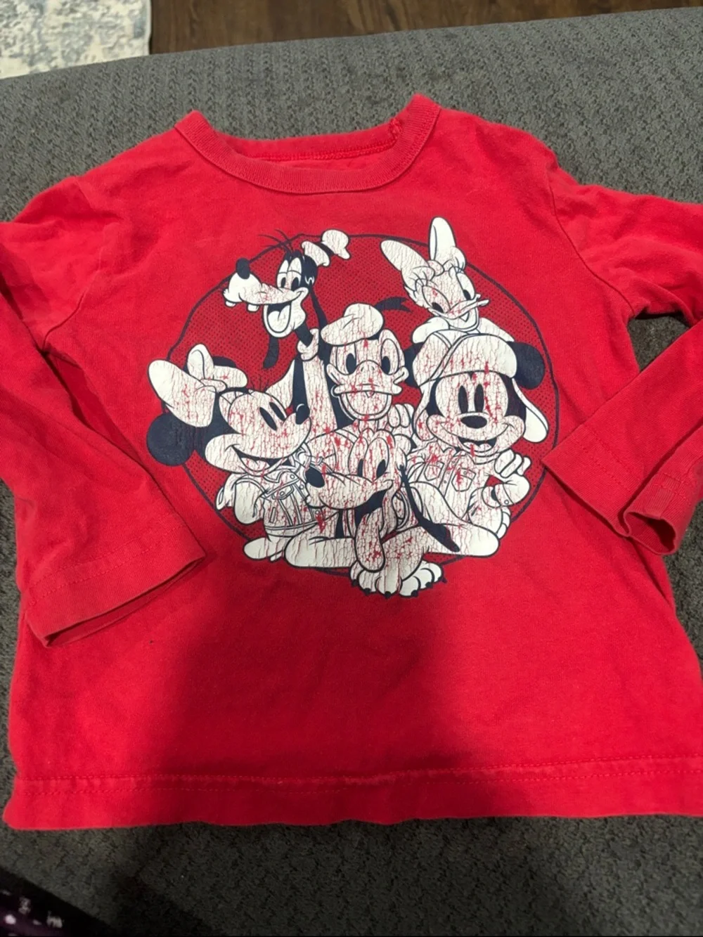 🟢10/$10 - Disney tee